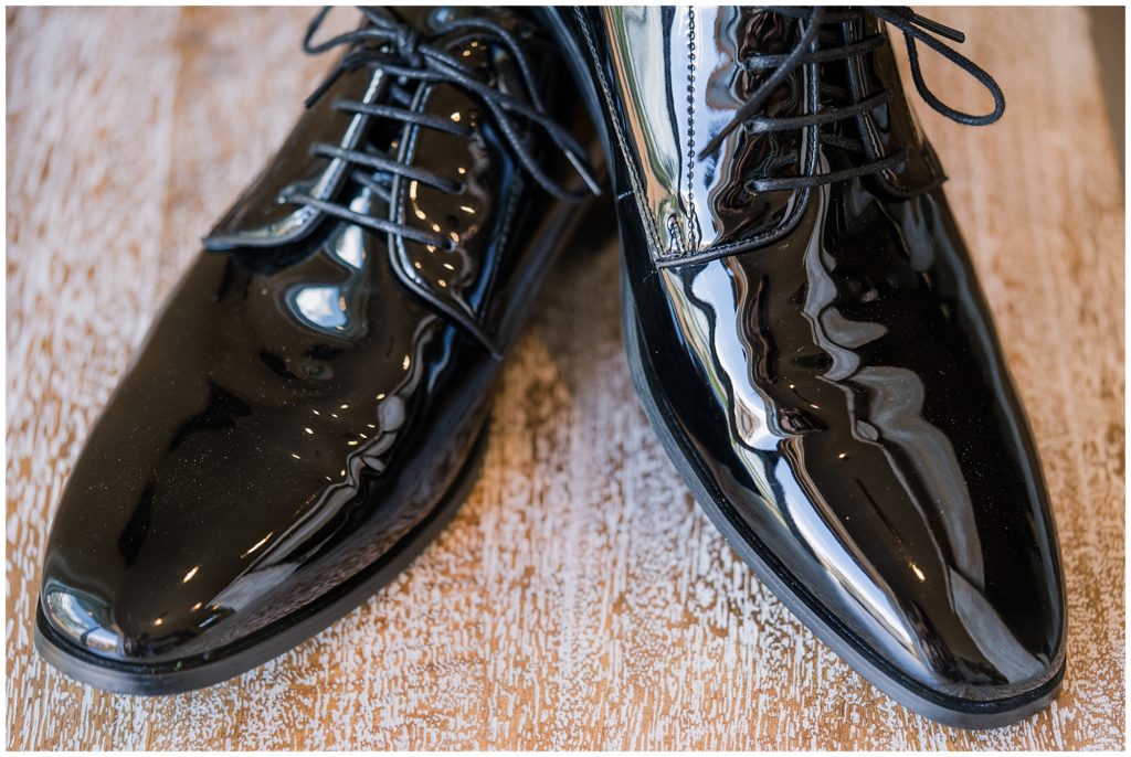 Groom shoes | Wedding photographer