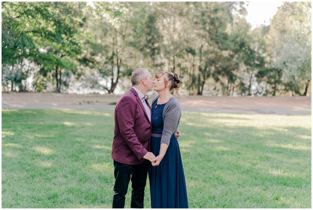 Elopement photos the John Knight Memorial Park | Canberra elopement Photographer 