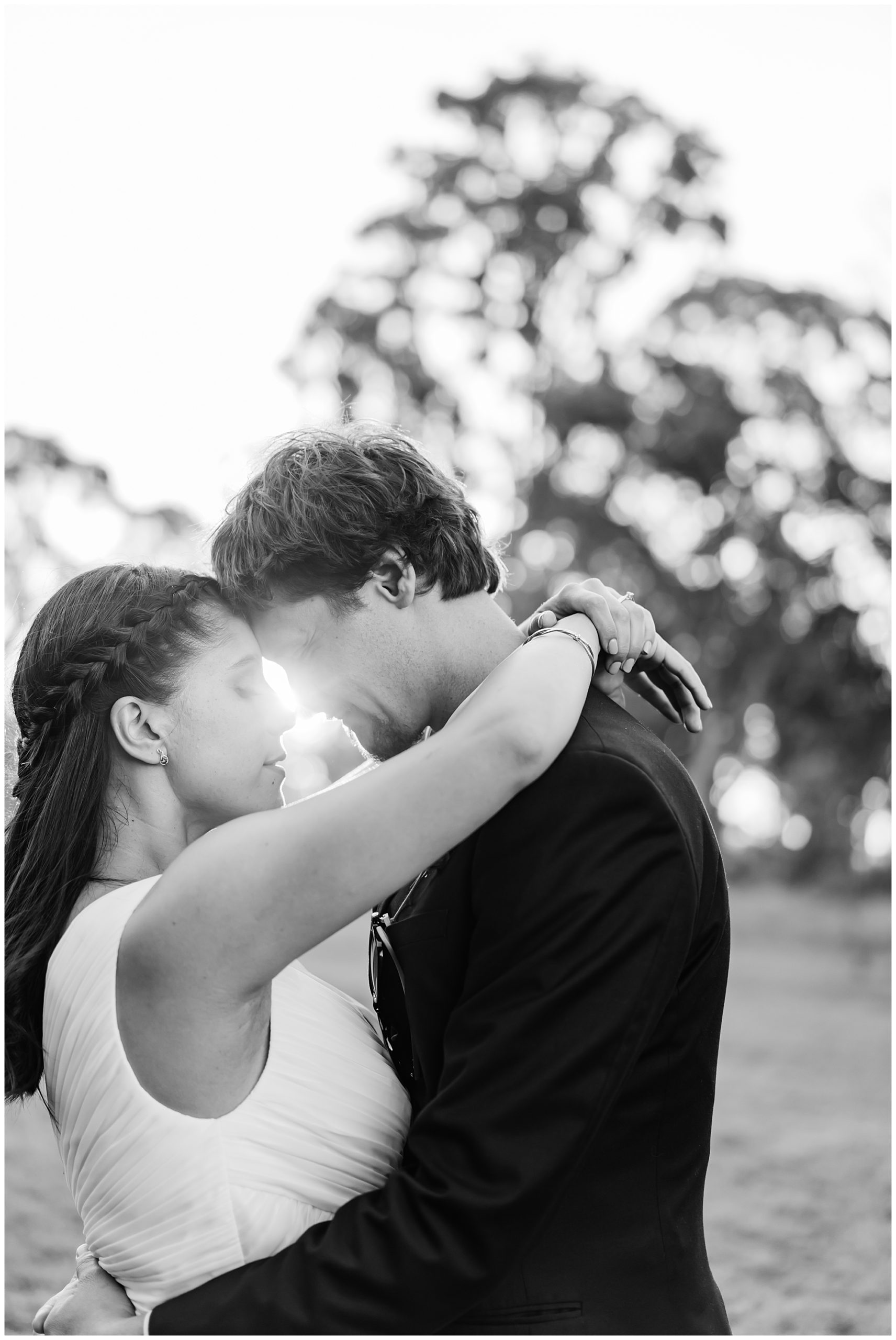 Black and white bridal portraits| Wedding photographer