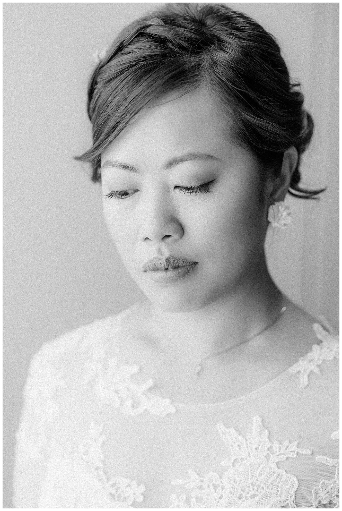 Beautiful bride before her wedding at the Lennox gardens in Canberra